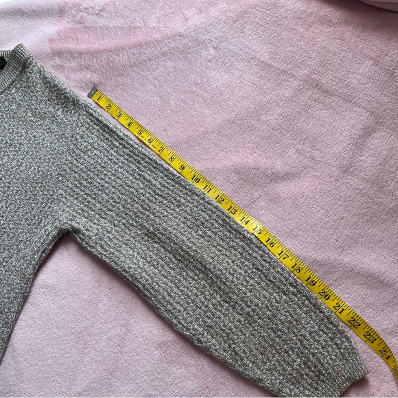 Oscar del renta sweater - Picture 7 of 8